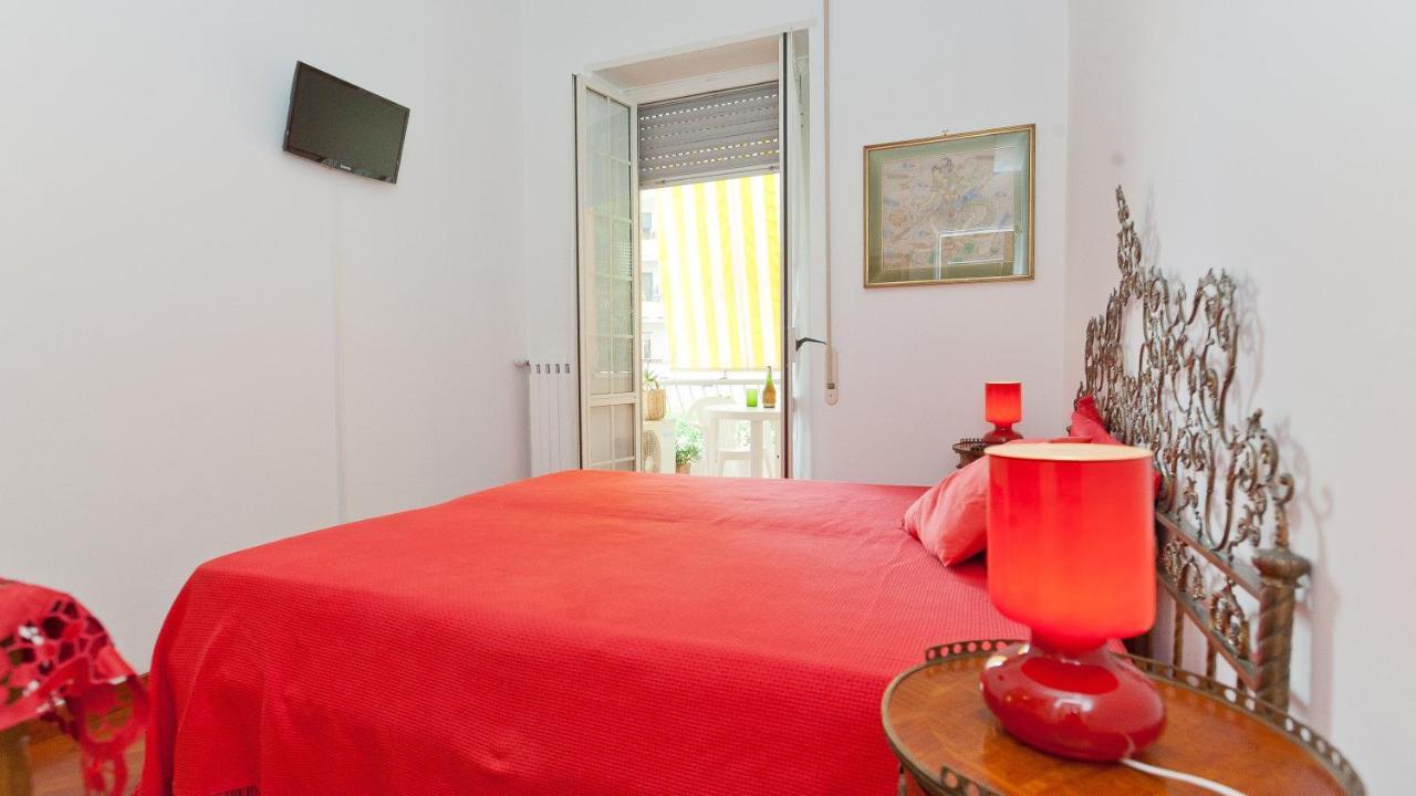 Pateras Flower-rental In Apartamento Roma